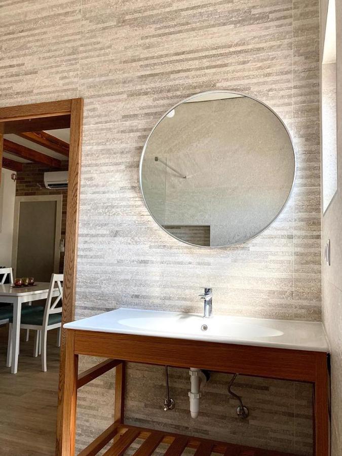 Studio Apartman Luka Starigrad Paklenica Exterior foto